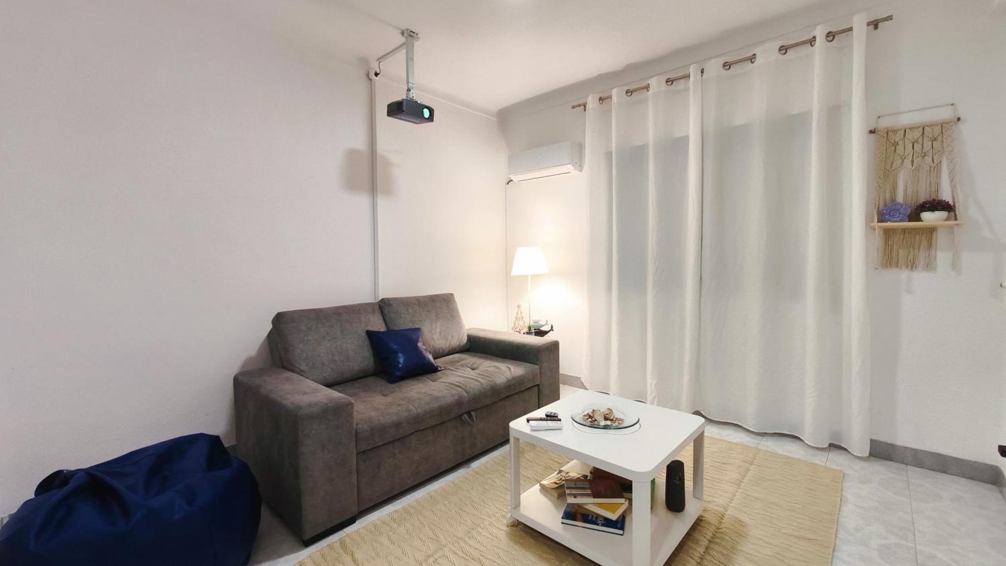 The Whale House Apartment